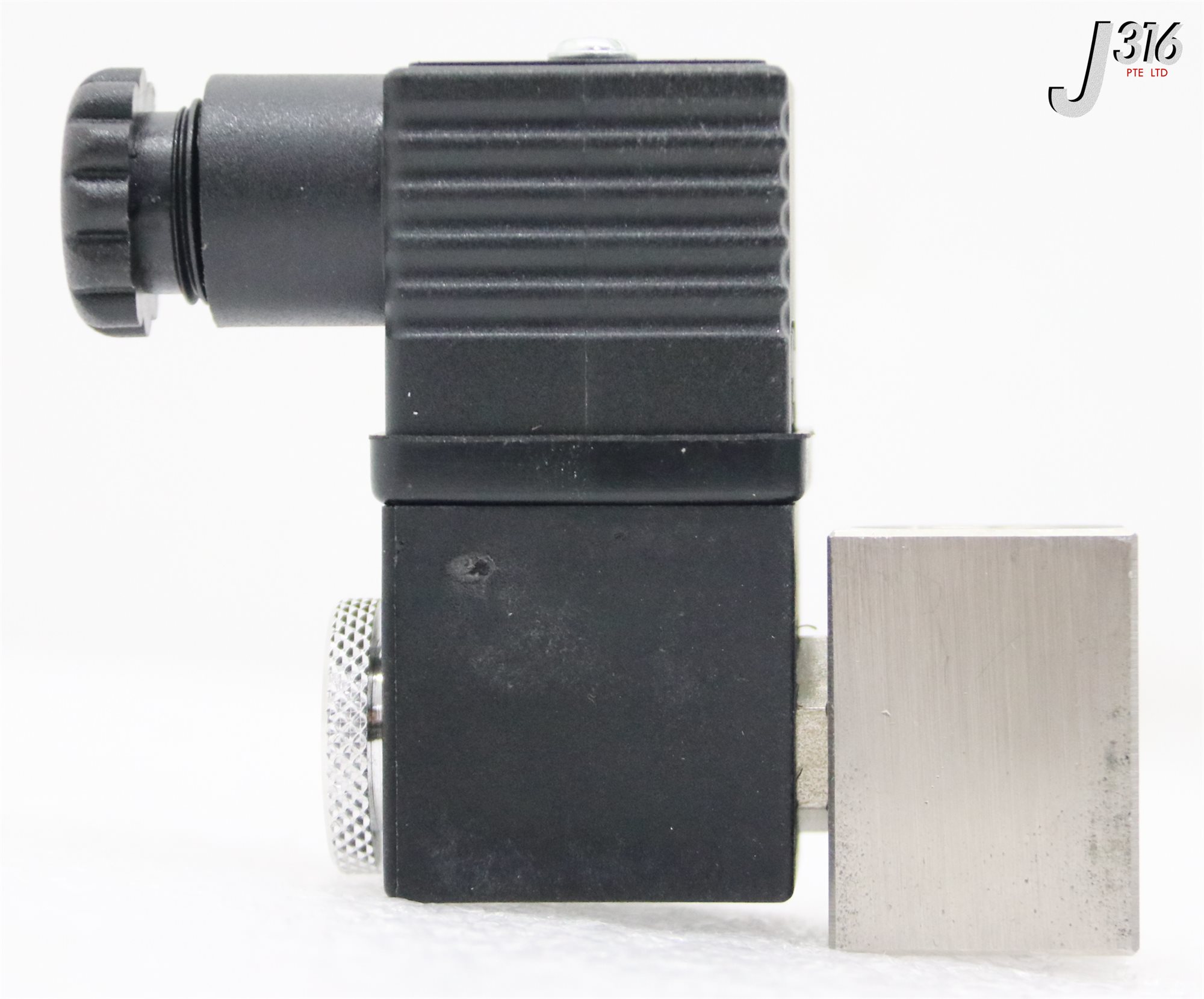 カメラまとめ 36150 WATERS VLV, SOLENOID, 2/2NC G1/8, 4.0MM, 24V, 09-211-107-45